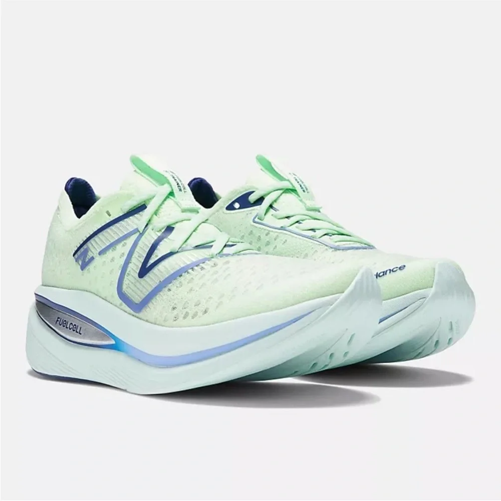 New Balance Fuel Cell SuperComp Trainer - Picture 2 of 11